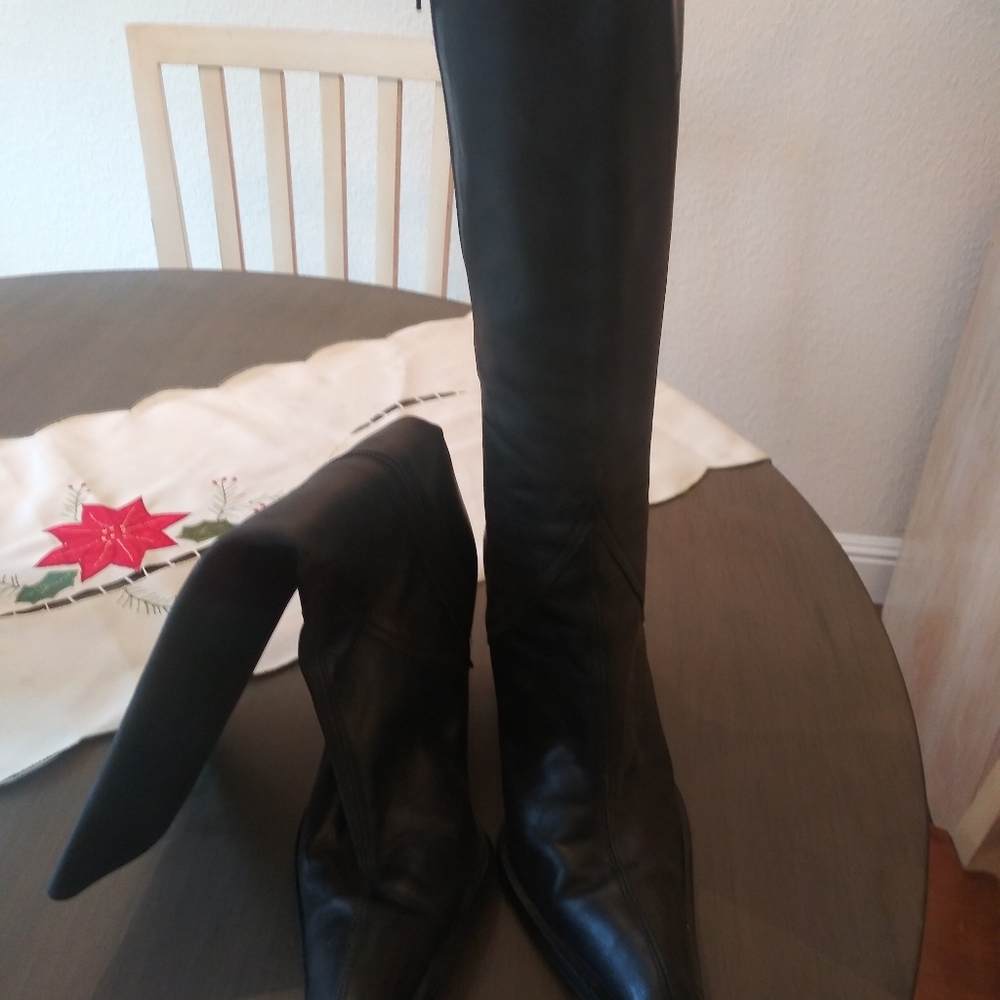 Italian black leather boots